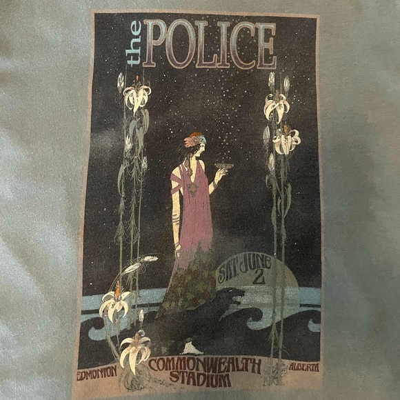 🛍️The Police VTG Y2K Design 2007 Concert T Shirt Commonwealth Stadium Alberta, L - Picture 3 of 8